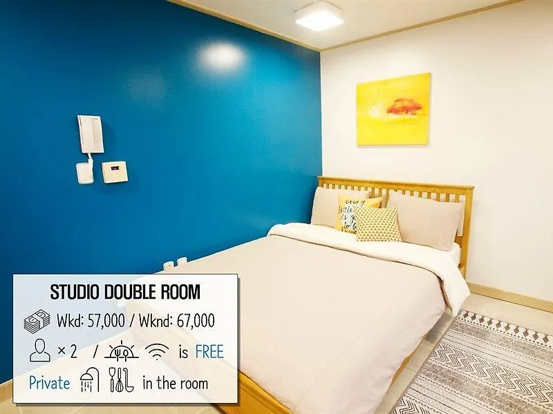Lee & No Guesthouse Hongdae Σεούλ